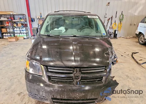 2010 Dodge Grand Caravan Hero z USA, uszkodzony, nr VIN 2D4RN3D15AR467521